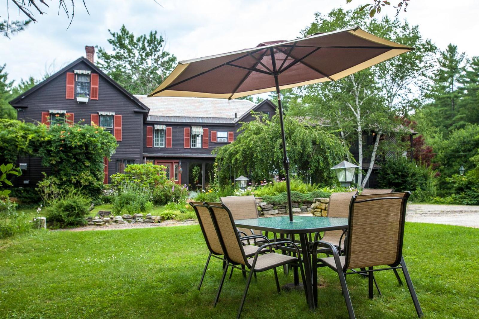 The Tartan Fox At The Meadmere Swanzey Exterior photo
