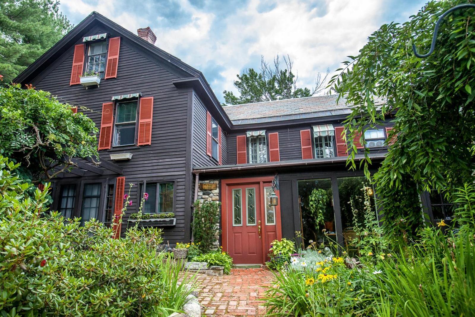 The Tartan Fox At The Meadmere Swanzey Exterior photo