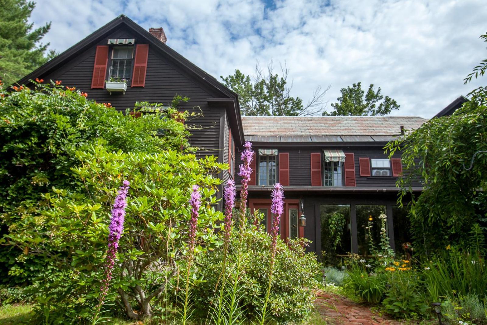The Tartan Fox At The Meadmere Swanzey Exterior photo