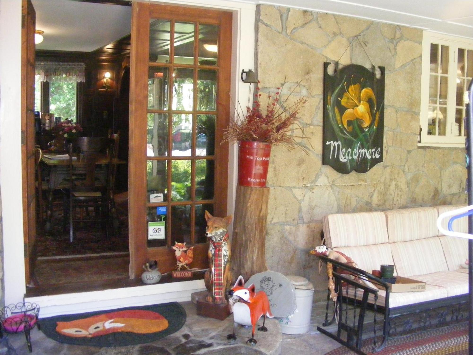 The Tartan Fox At The Meadmere Swanzey Exterior photo